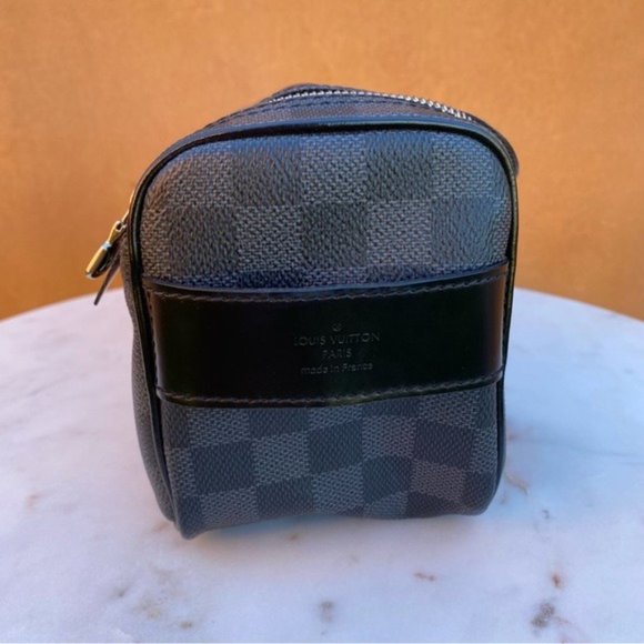 SOLD Louis Vuitton Damier Graphite Toiletry Zipper Pouch - Picture 6 of 15